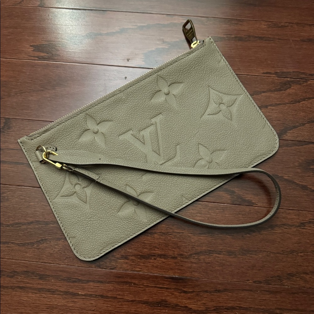 Louis Vuitton Tan Neverfull Empreinte Pochette